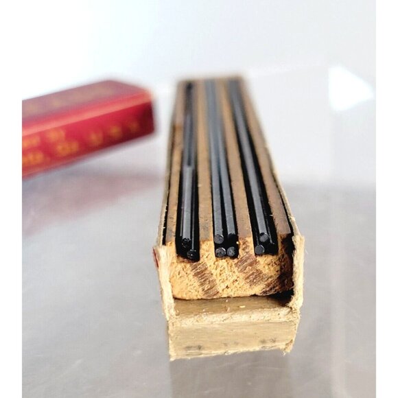 Vintage Scripto Smooth Writing Pencil Lead Box ~ 8 Leads ~ Wood Insert ~ HB 131 - Picture 10 of 11